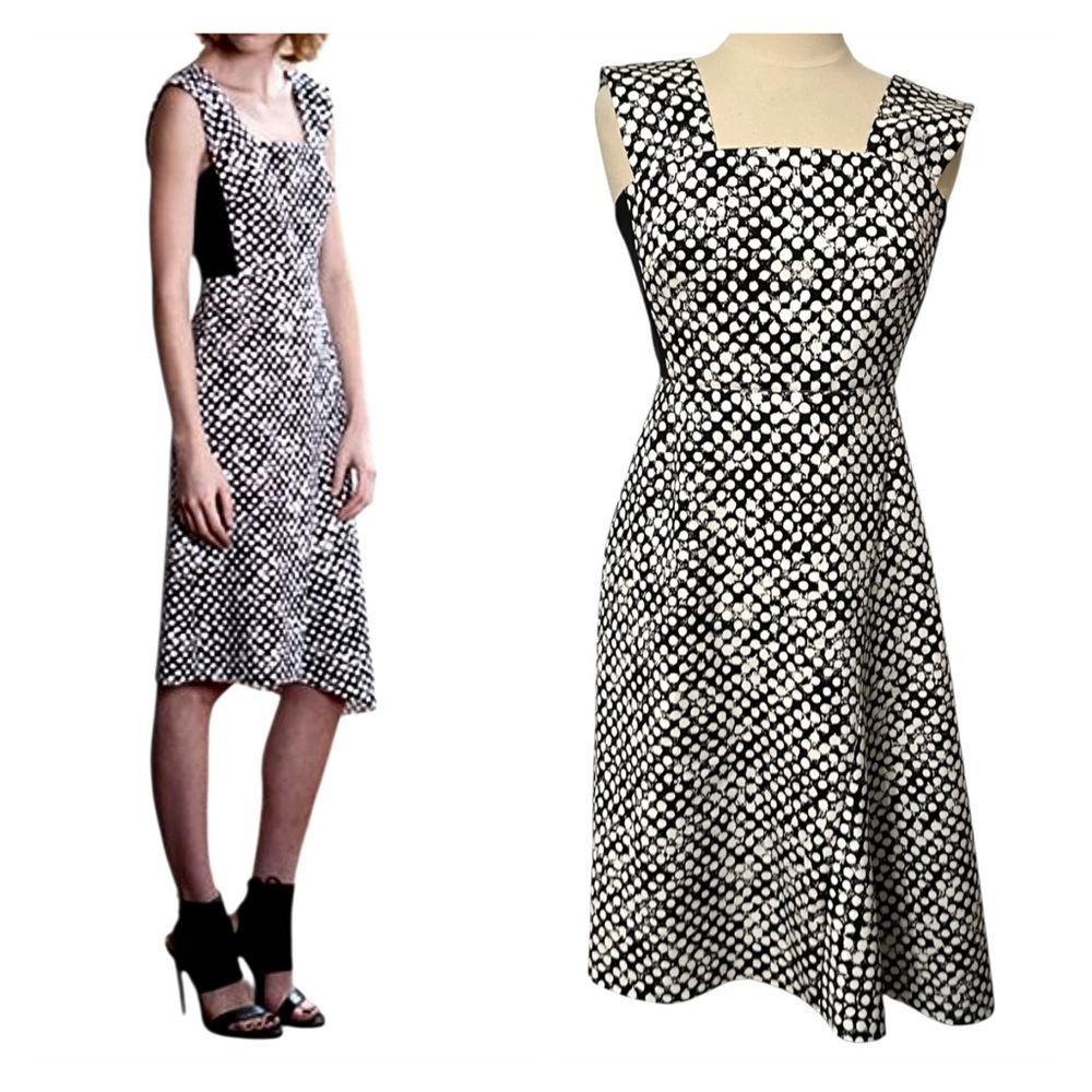 Fit & Flare MIDI Dress